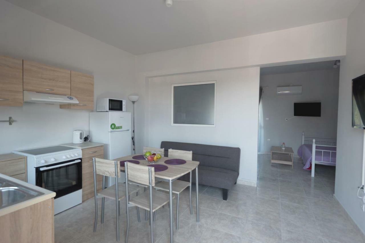 Paulsia Apartments Psinthos Exterior foto